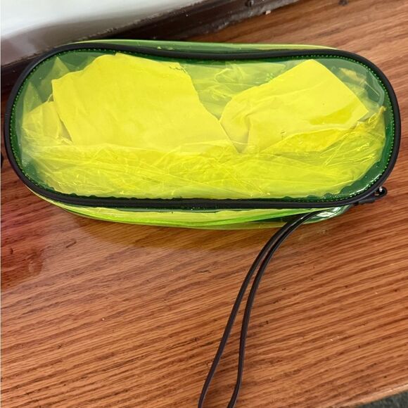 Dsquared2 authentic large PVC leather tote with multi color PVC zip pouches. - Picture 14 of 16